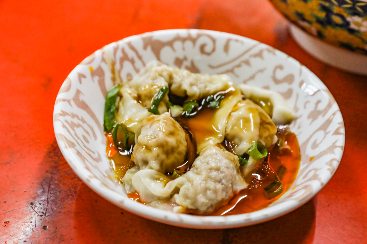 高雄美食,高雄小吃, 名家手工潮州餛飩麵 高雄美食,高雄小吃, 名家手工潮州餛飩麵