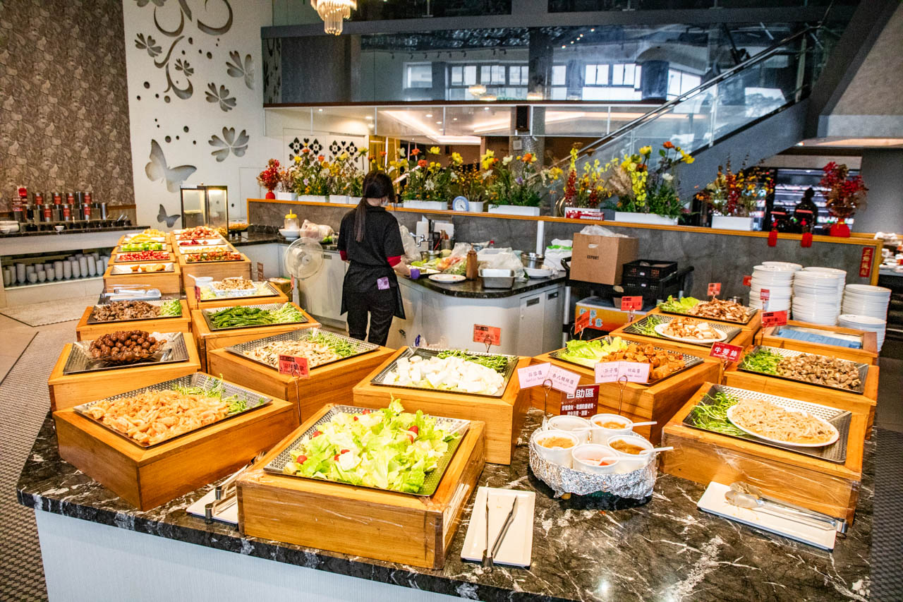 三重美食,三重吃到飽,羽葉麻辣火鍋三重都會館