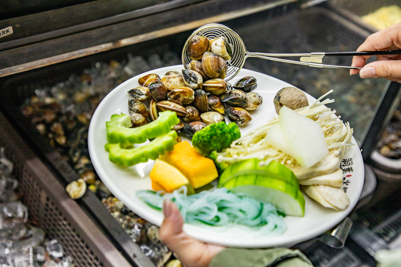 三重美食,三重吃到飽,羽葉麻辣火鍋三重都會館