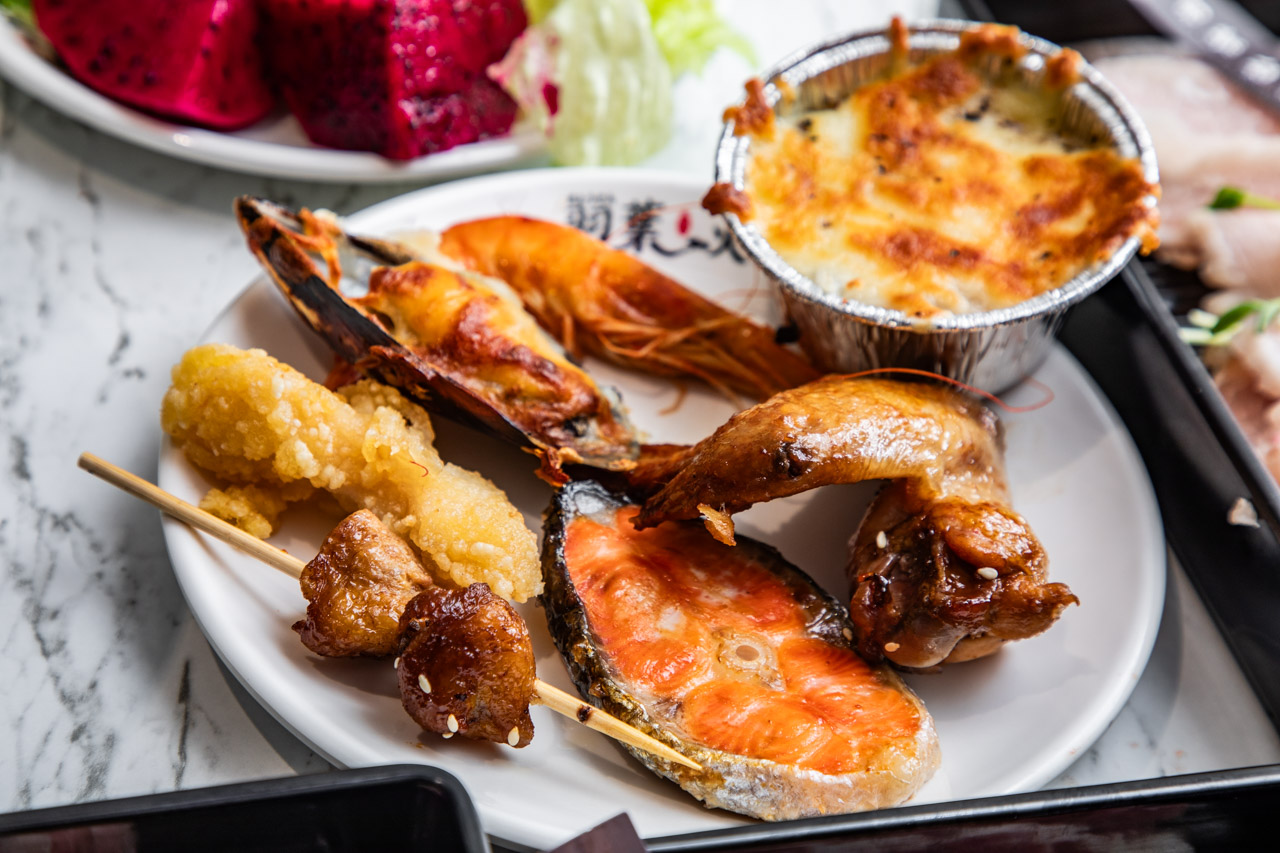 三重美食,三重吃到飽,羽葉麻辣火鍋三重都會館