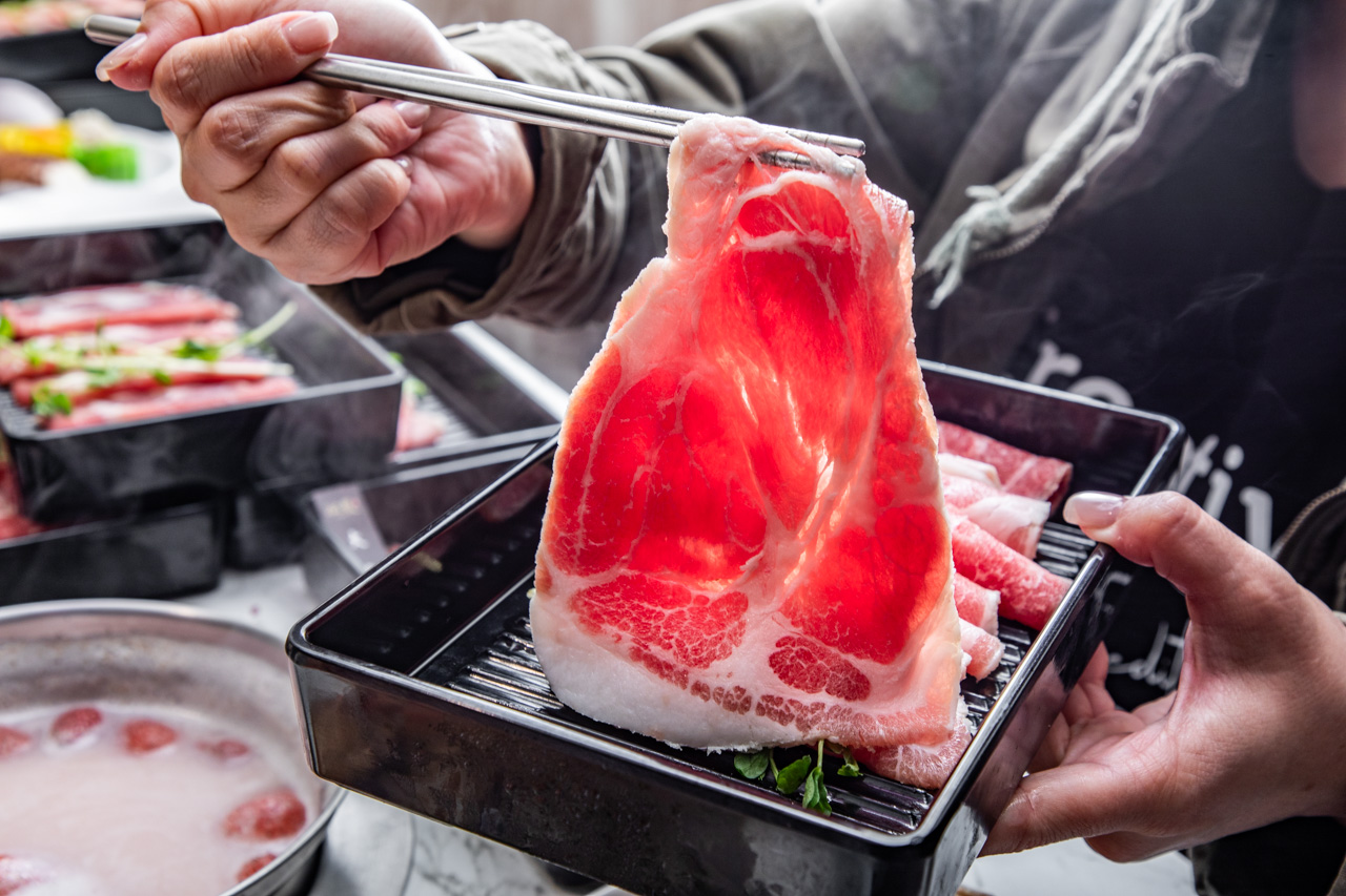 三重美食,三重吃到飽,羽葉麻辣火鍋三重都會館