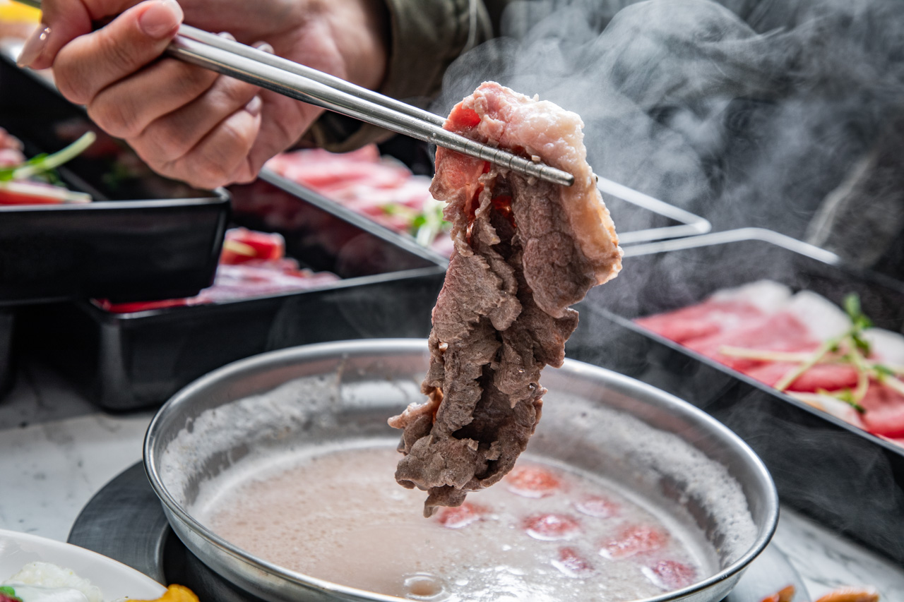 三重美食,三重吃到飽,羽葉麻辣火鍋三重都會館