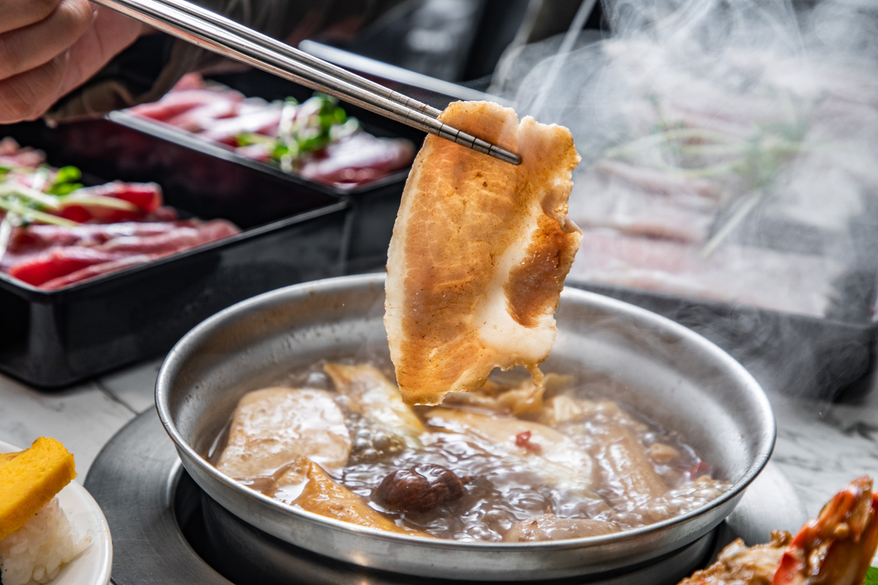 三重美食,三重吃到飽,羽葉麻辣火鍋三重都會館