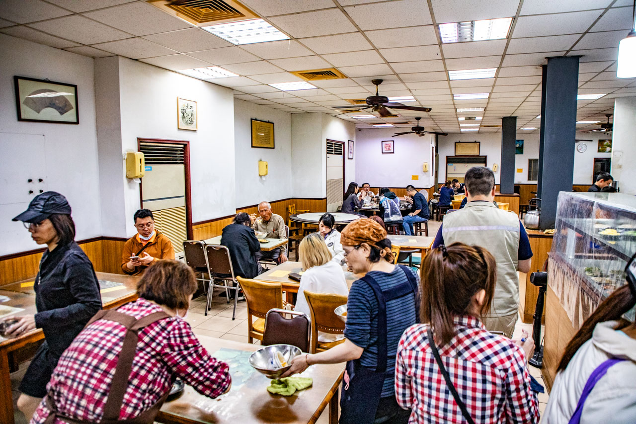 中壢美食,中壢酸白菜鍋,一畝田拉麵水餃