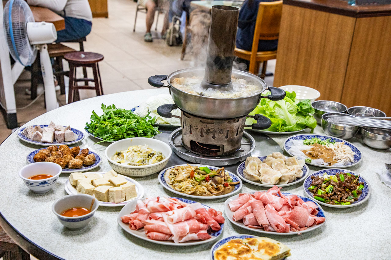 網站近期文章：一畝田拉麵水餃｜酸白菜鍋只要220元！人氣麵食館內藏超強又便宜酸白菜火鍋