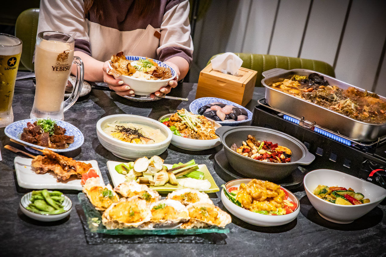 網站近期文章：小烤魚食事處｜道地好吃又便宜的重慶烤魚藏不住，熱炒夠味、份量十足！人多來吃越好點菜