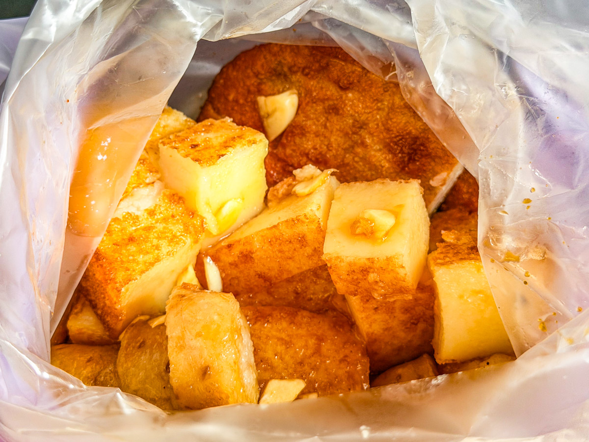 板橋美食,板橋黃石市場美食,板橋黃石市場蘿蔔糕糯米腸
