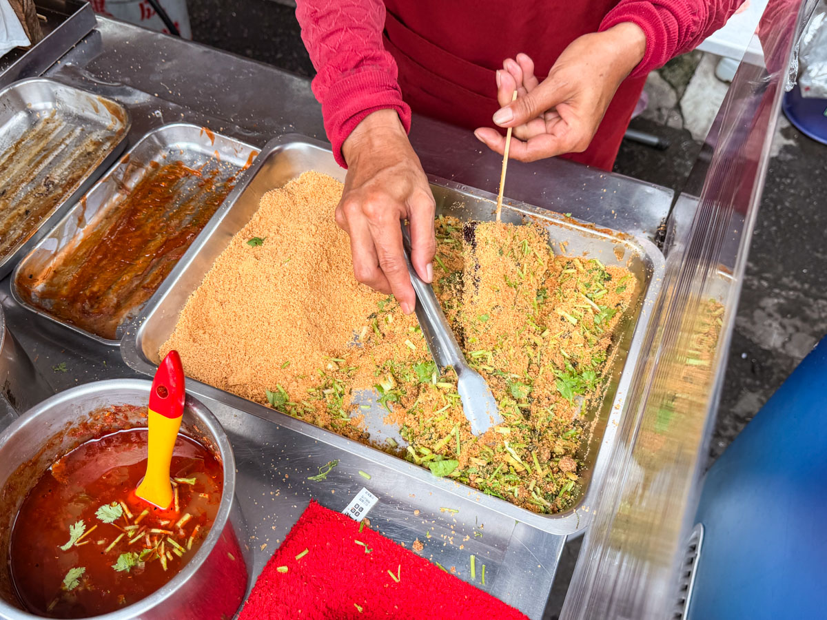 旗津老街美食,旗津小吃,旗津台北老店豬血糕