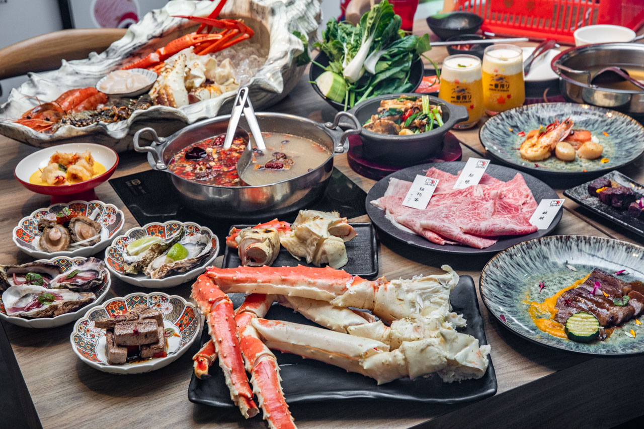 桃園美食,桃園吃到飽,桃園和牛吃到飽,桃園帝王蟹吃到飽,孫太太。私料。慢火鍋 @大手牽小手。玩樂趣