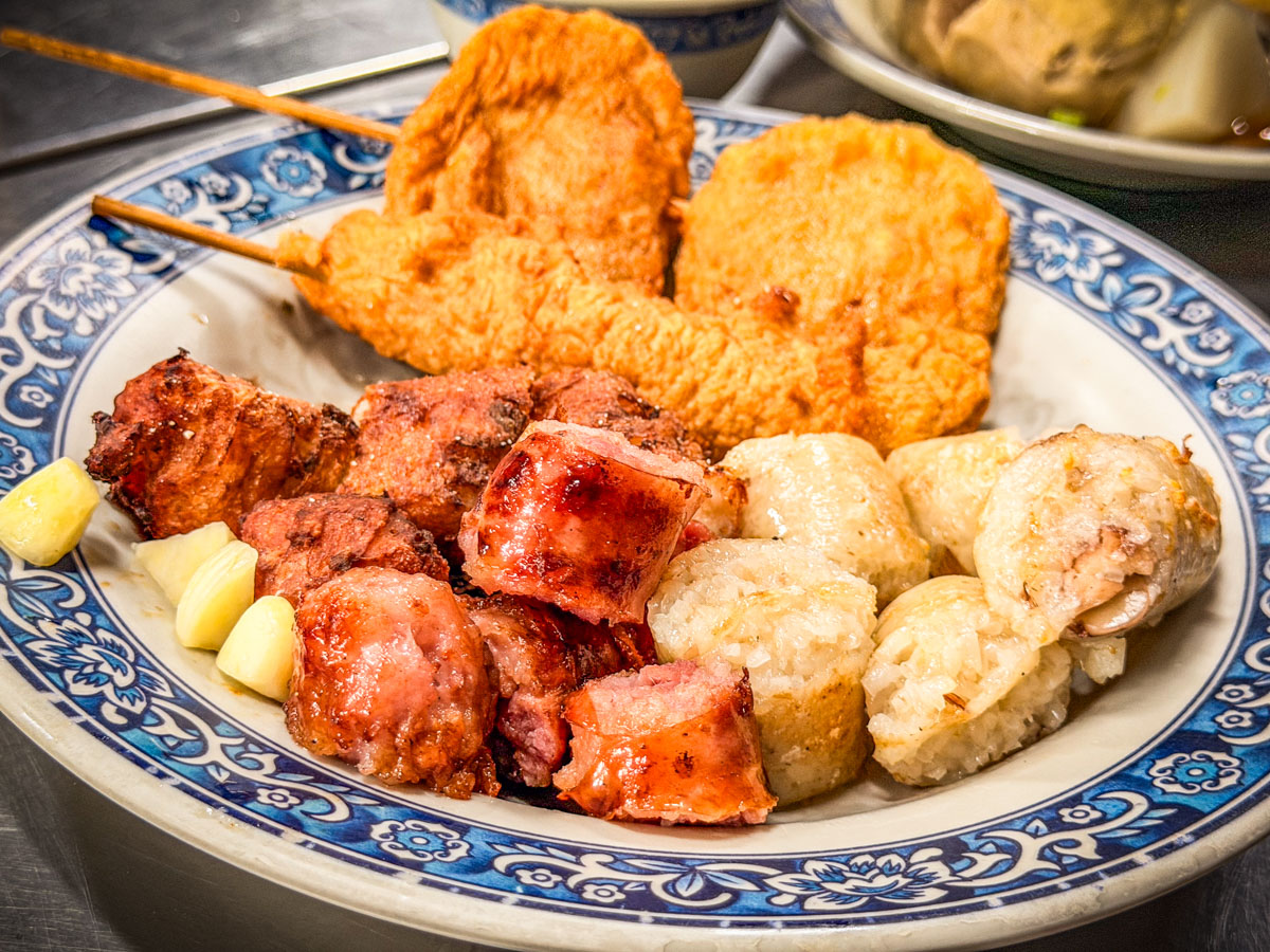 台南美食,台南香腸,體育場阿輝黑輪