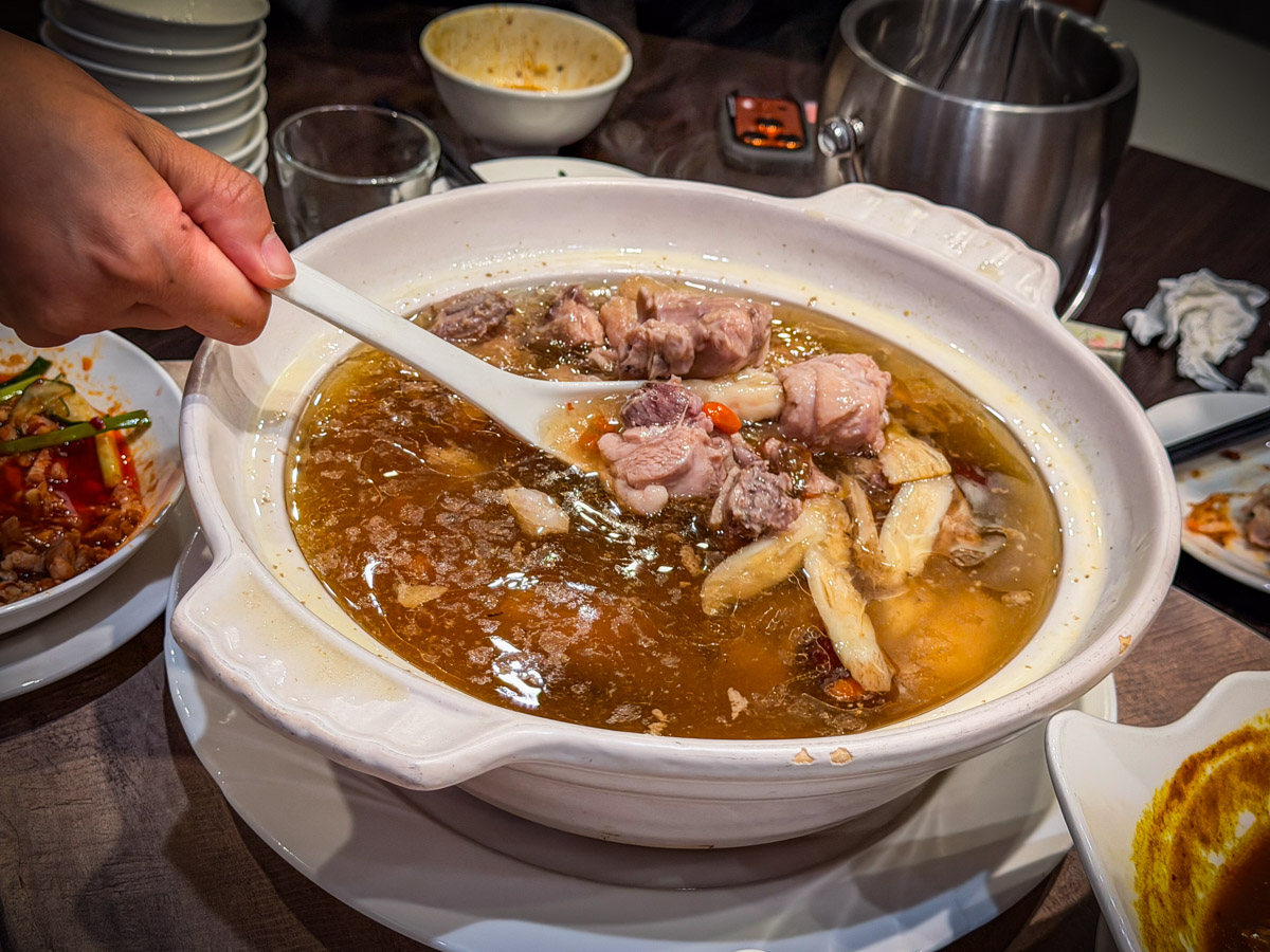 台北美食,台北中餐廳,台北川菜,黃仁勳,花娘小館復興店