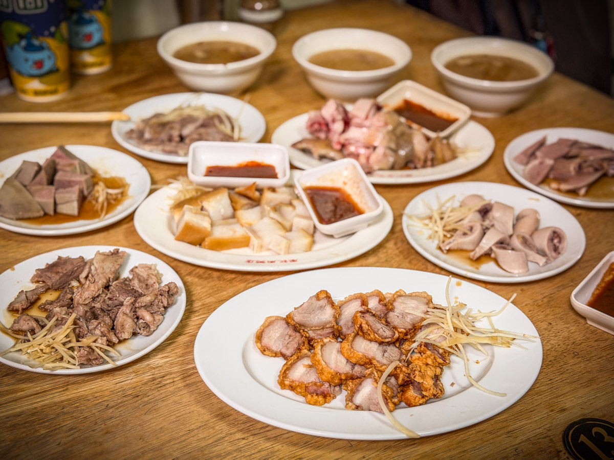 台北紅燒肉,台北美食,周記肉粥店