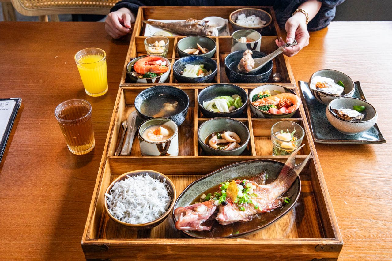 網站近期文章：竹谷定食｜鮮魚控的天堂！整尾海魚定食霸氣上桌，連小美冰淇淋、白飯都吃到飽