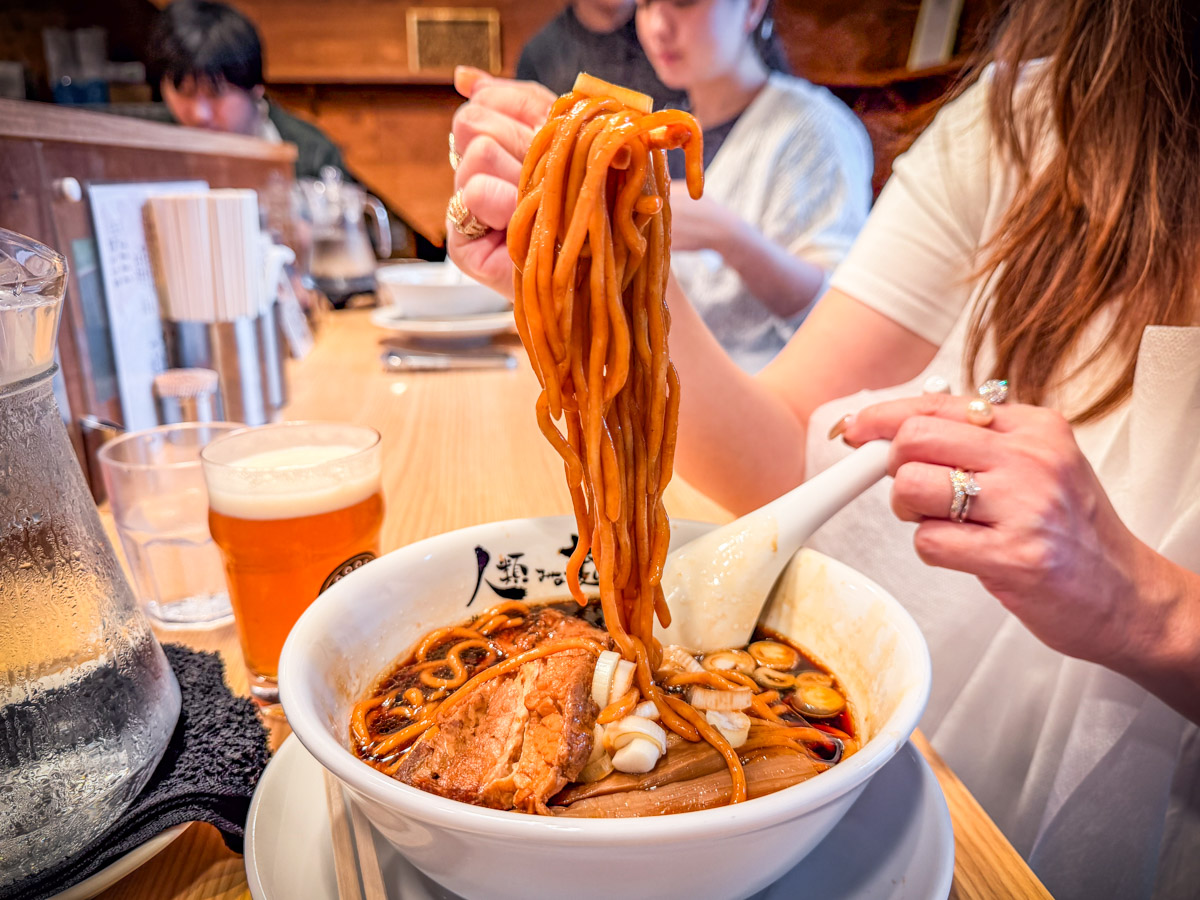 大阪美食,大阪拉麵,人類みな麺類